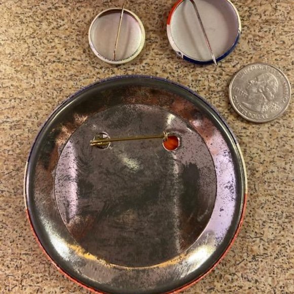 3 Humphrey for President Campaign Buttons (2 Humphrey-Muskie 1968) - Picture 3 of 4